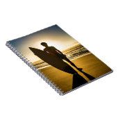 Surfer-silhouet tijdens zonsopgang notitieboek (Rechterzijde)