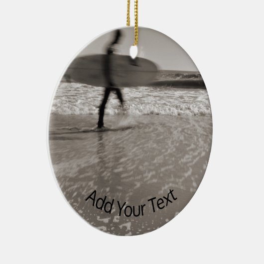 Surfer van Shirley Taylor Keramisch Ornament (Rechts)