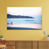 Surfer weg om de laatste golven in Costa Rica te v Canvas Afdruk (Insitu (Woonkamer))