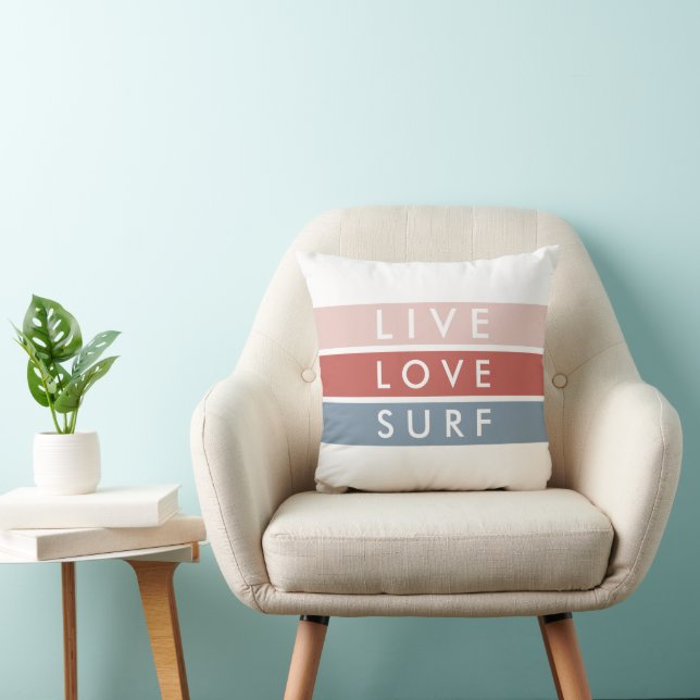 Surfers Live, Liefde, Surf Typografie Strand Quote Kussen (Stoel)