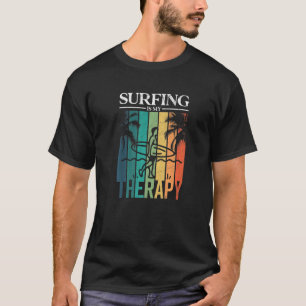 Surfing is mijn therapiefilhouet t-shirt