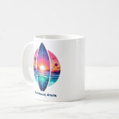 Surfplank in de zonsondergang koffiemok (Voorkant links)