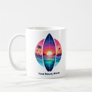 Surfplank in de zonsondergang koffiemok