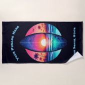 Surfplank in de zonsondergang strandlaken (Voorkant)