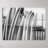 Surfplanken op Beach Rack Kustkunst Poster (Voorkant)
