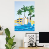 Surfplanken op een tropisch strand met palmbomen poster (Thuiskantoor)