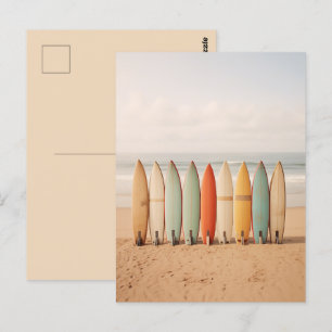  surfplanken op het strand briefkaart