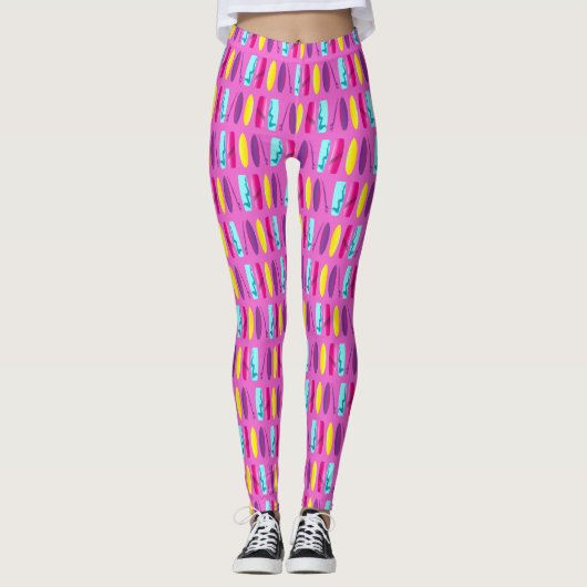 Surfplanken op roze leggings (Voorkant)