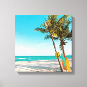 Surfplanken op strand kussen canvas afdruk
