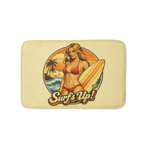 Surf's Up Bikini Pin-Up   Retro Surf Winkel Grafis Badmat