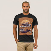 "Surf's Up: Happy Camper Van Sticker" T-shirt (Voorkant volledig)