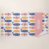 Surfs Up Roze Surfboards en bloemen Strandlaken (Voorkant)