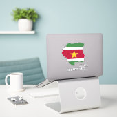 Suriname Flag Map Sticker (Laptop op bureau)
