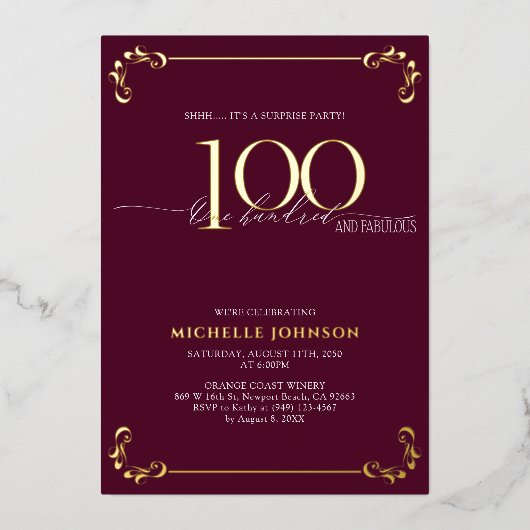 Surprise 100 & Fabulous Burgundy & Gold Birthday Folie Uitnodiging (Voorkant)