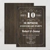 Surprise 10th Jubileum Party - Rustic Wood Kaart (Voorkant / Achterkant)