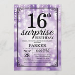 Surprise 16th Birthday Invitation Paars Glitter Kaart<br><div class="desc">Verrassend 16e verjaardag Uitnodiging met Paarse Koord Lichten met Paarse Glitter Achtergrond. Paarse verjaardag. Kinderen van afgelopen dag. Jongen of meisjes uitgenodigd. 13e 15e 16e 18e 21e 30e 40e 50e 60e 70e 90e 100e, elke leeftijd. Voor verdere aanpassing, te klikken gelieve de knoop "van de Aanpassing het"en ons ontwerphulpmiddel te...</div>