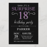 Surprise 18th Birthday Invitation Black and Paars Kaart<br><div class="desc">Verrassend 18e verjaardag Uitnodiging met zwarte en Paarse Glitter achtergrond. Chalkboard. Volwassen verjaardag. Mannen of vrouwen uitgenodigd. Elke leeftijd. Voor verdere aanpassing,  te klikken gelieve de knoop "van de Aanpassing het"en ons ontwerphulpmiddel te gebruiken om deze sjabloon te wijzigen.</div>