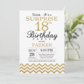Surprise 18th Birthday Invitation Gold Glitter Kaart (Staand voorkant)