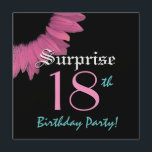 SURPRISE 18th Birthday Party Pink Sunflower Kaart<br><div class="desc">Dit roze zonnebloemontwerp is een en elegante manier om mensen uit te nodigen voor een SURPRISE 18e verjaardagsfeest. Alle tekst is volledig aanpasbaar. U kunt experimenteren met verschillende papiertypen door op het tabblad "Uitnodigingsopties" te klikken op de rechterbovenhoek. Ik adviseer het metalen papier met een metalen tint van topijs, dat...</div>