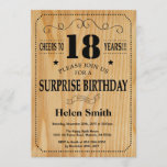 Surprise 18th Birthday Rustic Wood Kaart<br><div class="desc">Verrassende uitnodiging van 18e verjaardag. Typografie. Cheers tot 18 jaar. Rustic Wood Background Volwassen verjaardag. Mannelijke Mannen of vrouwen: Birthday. Kinder jongen of meisje Lady Teen Teenage Bday Invite. 13e 15e 16e 18e 21e 30e 40e 50e 60e 70e 80e 90e 100e. Elke leeftijd. Voor verdere aanpassing, te klikken gelieve de...</div>