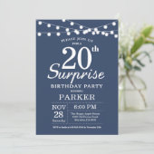 Surprise 20th Birthday Invitation Blue Kaart (Staand voorkant)