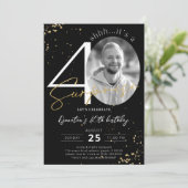 Surprise 40th Birthday Black Gold Photo Invitation Kaart (Staand voorkant)