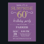 Surprise 60th Birthday Invitation Paars and Gold Kaart<br><div class="desc">Verrassend 60e verjaardag Uitnodiging met Paarse en Gold Glitter achtergrond. Chalkboard. Volwassen verjaardag. Mannen of vrouwen uitgenodigd. Elke leeftijd. Voor verdere aanpassing,  te klikken gelieve de knoop "van de Aanpassing het"en ons ontwerphulpmiddel te gebruiken om deze sjabloon te wijzigen.</div>