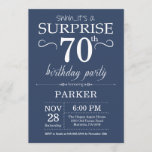 Surprise 70th Birthday Invitation Blue Kaart<br><div class="desc">Verrassend 70e verjaardag Uitnodiging met Blauwe Achtergrond. Volwassen verjaardag. Mannen of vrouwen uitgenodigd. 13e 15e 16e 18e 21e 30e 40e 50e 60e 70e 90e 100e,  elke leeftijd. Voor verdere aanpassing,  te klikken gelieve de knoop "van de Aanpassing het"en ons ontwerphulpmiddel te gebruiken om deze sjabloon te wijzigen.</div>