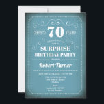 Surprise 70th Birthday Invitation - Blue White Kaart<br><div class="desc">Verrassend 70e verjaardag uitnodiging voor mannen of vrouwen. Elegant nodigt kaart in lichtblauw met retro typografie manuscriptdoopvont uit. Cheers tot 70 jaar! Kan op elke leeftijd worden aangepast. Ideaal voor een mijlpaal op de dag van de volwassen dag.</div>