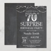 Surprise 70th Birthday Invitation Chalkboard Kaart (Voorkant / Achterkant)