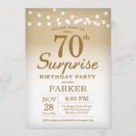 Surprise - 70th Birthday Invitation Gold Kaart<br><div class="desc">Verrassend 70e verjaardag Uitnodiging met de gouden Koord Lichten. Gouddag. Volwassen verjaardag. Mannen of vrouwen uitgenodigd. 13e 15e 16e 18e 21e 30e 40e 50e 60e 70e 90e 100e, elke leeftijd. Voor verdere aanpassing, te klikken gelieve de knoop "van de Aanpassing het"en ons ontwerphulpmiddel te gebruiken om deze sjabloon te wijzigen....</div>