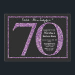 Surprise 70th Birthday Invitation Paars Glitter Kaart<br><div class="desc">Verrassend 70e uitnodiging op de verjaardag. De Zwarte en Paarse Glitter Birthday Party nodigt uit met een achtergrond van Chalkboard. Verrassende verjaardag. Volwassen verjaardag. Mannen of Vrouwen Bday Bash Party. Voor verdere aanpassing, te klikken gelieve de knoop "van de Aanpassing het"en ons ontwerphulpmiddel te gebruiken om deze sjabloon te wijzigen....</div>