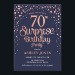 Surprise 70th Birthday Party - Navy & Roos Gold Kaart<br><div class="desc">Verrassing 70e verjaardag feestuitnodiging. Elegant design in navy en faux glitter roos goud. Beschikt over stijlvol scriptlettertype en confetti. Stuur me een bericht als je aangepaste leeftijd nodig hebt.</div>
