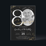 Surprise 80th Birthday Black Gold Photo Kaart<br><div class="desc">Surprise 80th Birthday Black Gold Photo Invitation maakt deel uit van het collectie van Birthday Invitations. Dit product is voorzien van aanpasbare foto's met gouden glitter sparkles. Klaar met decoratieve lettertypen. Bekijk meer overeenkomende producten in onze winkel.</div>