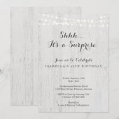 Surprise Birthday Party Invitation - Rustisch hout Kaart (Voorkant / Achterkant)