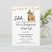 Surprise Birthday Party Spill the Tea Kaart (Staand voorkant)