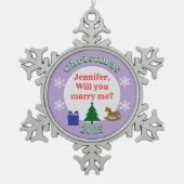 SURPRISE CHRISTMAS MARRIAGE PROPOSAL ORNAMENT (Voorkant)