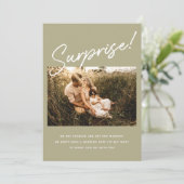 Surprise Modern Sage Green Verloving Foto Save The Date (Staand voorkant)