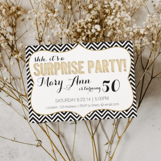 Surprise Party Black en Gold Chevron Kaart