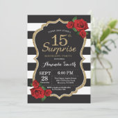 Surprise Red Rose 15th Birthday Invitation Gold Kaart (Staand voorkant)