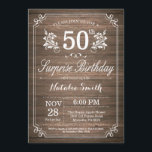 Surprise Rustic 50th Birthday Invitation Floral Kaart<br><div class="desc">Verrassend Rustic 50th Birthday Invitation with Rustic Wood Background and Floral Flower Pattern. Volwassen verjaardag. Mannelijke Mannen of vrouwen: Birthday. Kinder jongen of meisje Lady Teenage Bday Invite. 13e 15e 16e 18e 21e 30e 40e 50e 60e 70e 90e 100e. Elke leeftijd. Voor verdere aanpassing, te klikken gelieve de knoop "van...</div>