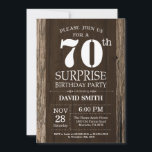 Surprise Rustic 70th Birthday Invitation Vintage Kaart<br><div class="desc">Verrassend Rustic 70th Birthday Invitation with Rustic Wood Background. Retroland. Volwassen verjaardag. Mannelijke Mannen of vrouwen: Birthday. Kinder jongen of meisje Lady Teenage Bday Invite. 13e 15e 16e 18e 21e 30e 40e 50e 60e 70e 90e 100e. Elke leeftijd. Voor verdere aanpassing, te klikken gelieve de knoop "van de Aanpassing het"en...</div>