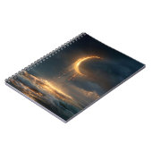 Surreal Golden Crescent Moon Above Ocean Notitieboek (Linkerzijde)