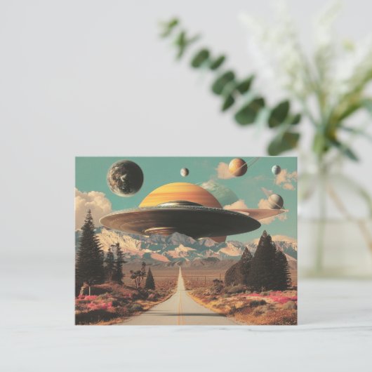 Surreal Landscape with Road, UFO and Saturn Briefkaart (Staand voorkant)