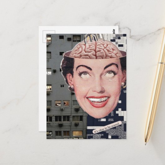 surreal ok to be scared woman collage briefkaart (Voorkant / Achterkant in situ)