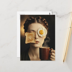 Surreal ontbijt toast vrouw met ei en koffie briefkaart