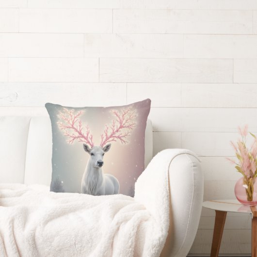 Surreal Pink Antler Reindeer Pillow Kussen (Bank)
