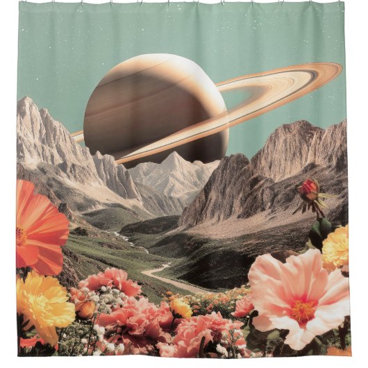 Surreal Saturn Over Mountain Valley Douchegordijn (Voorkant)