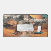 Surreal UFO boven rustieke huis Bureaumat (Keyboard & Muis)