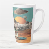 Surreal UFO Over Rustic House Latte Mok (Rechts)